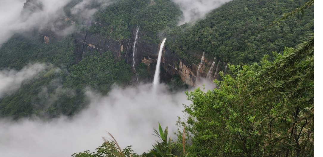 Nohkalikai Falls